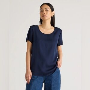 Quince Navy Washable Stretch Silk Tee size small